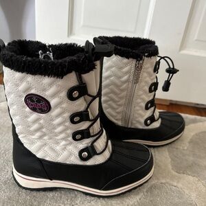 Girls Totes Snow Boots❄️